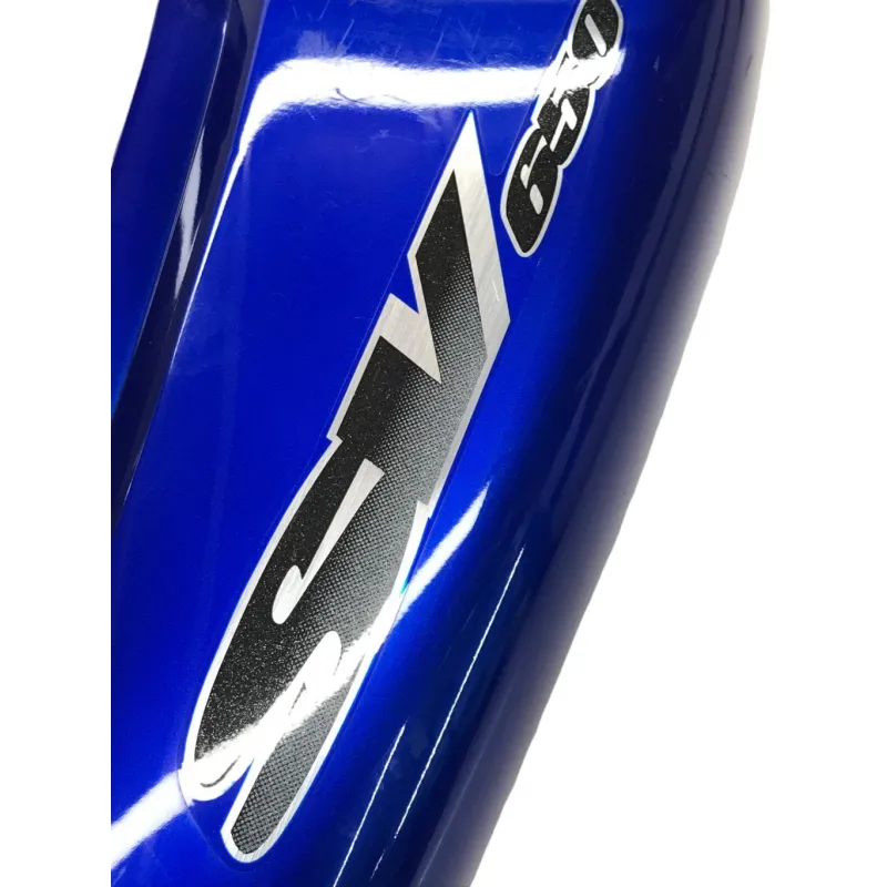 Cache carenage coque arriere droit SUZUKI SV 650 1999-2002