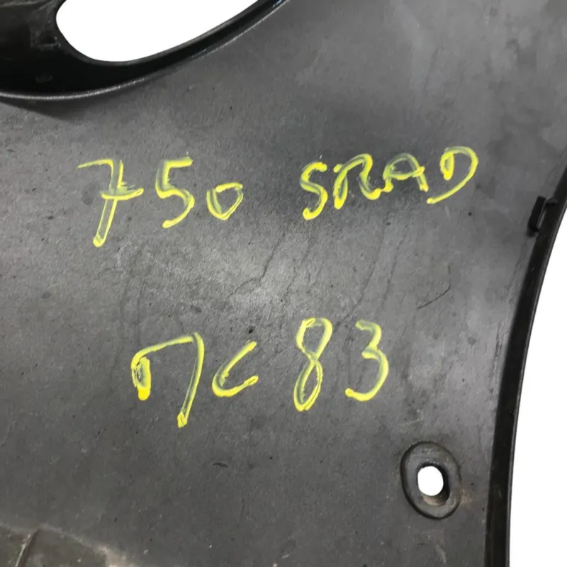 Cache flanc de carenage gauche SUZUKI GSXR 750 1996-1999