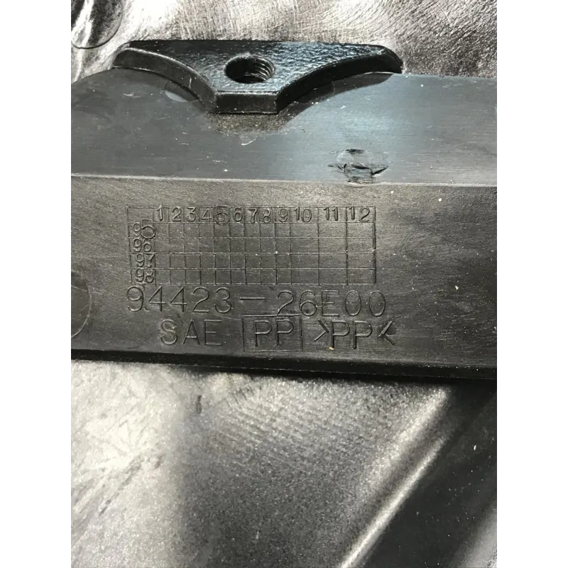 Cache flanc de carenage gauche SUZUKI GSF 600 1995-1999 BANDIT