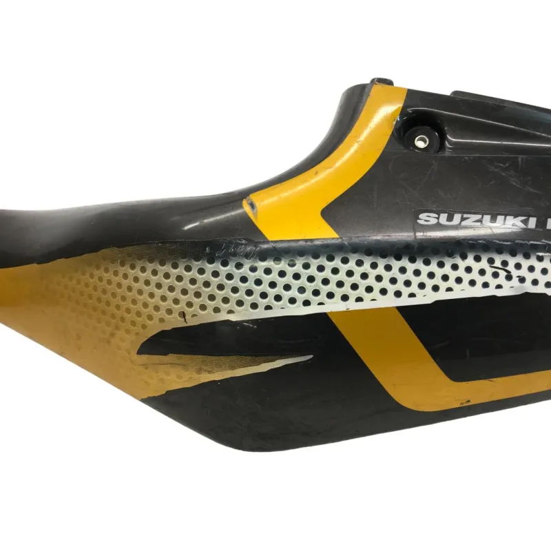 Cache carenage coque arriere gauche SUZUKI GSXR 750 1996-1999