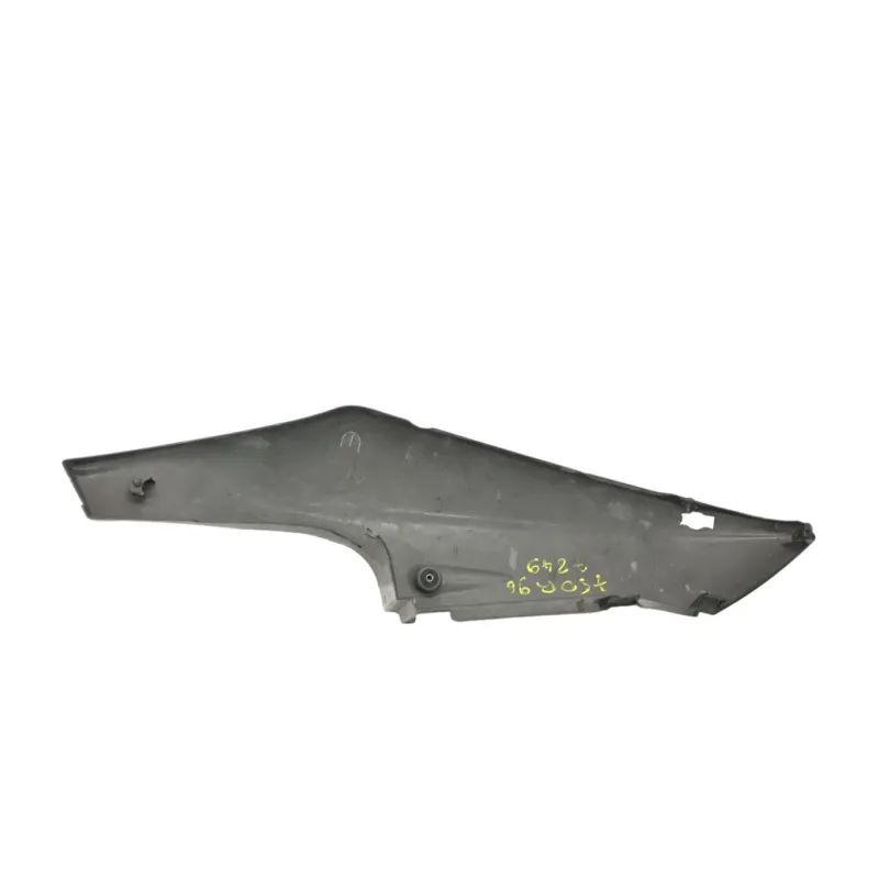 Cache carenage coque arriere gauche SUZUKI GSXR 750 1996-1999
