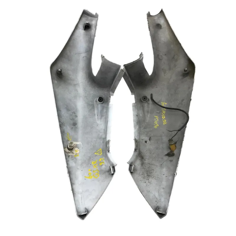 Cache carenage coque arriere SUZUKI GSXR 600 1997-2000