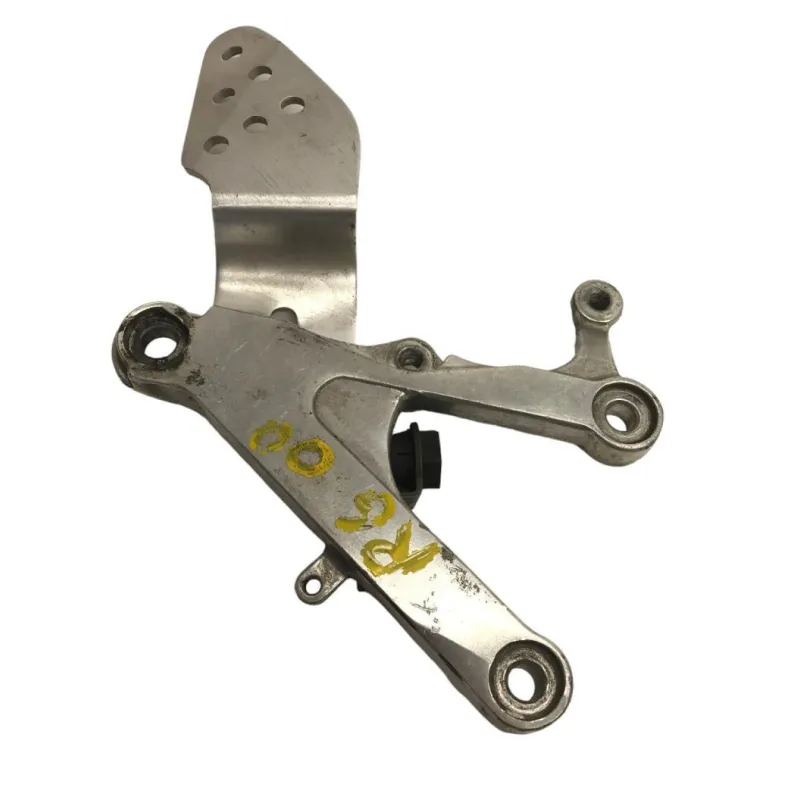 Platine arriere droite YAMAHA YZF 600 1999-2002 R6
