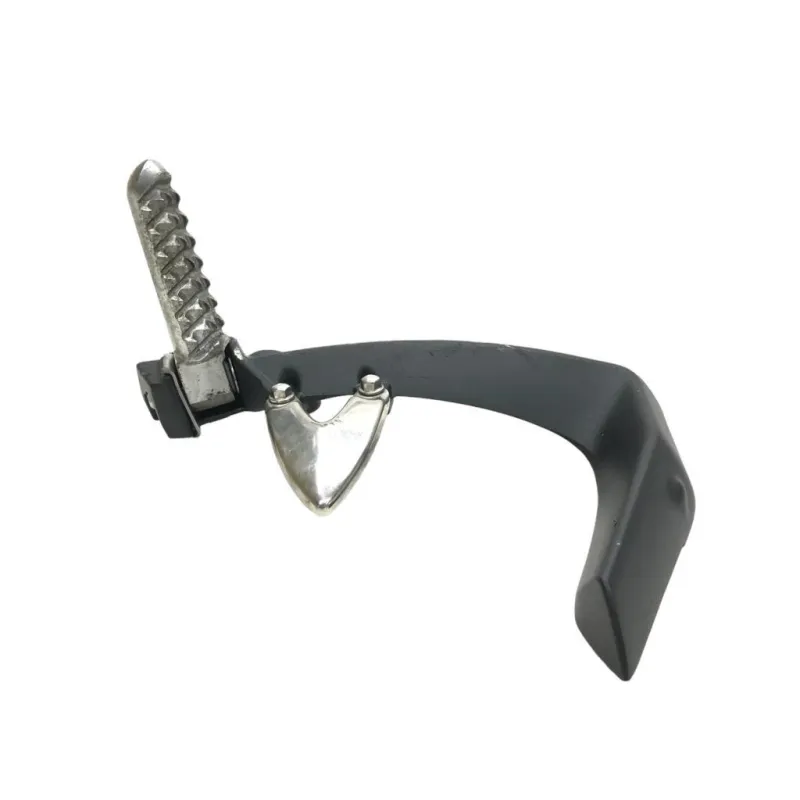 Platine et repose pieds arriere gauche TRIUMPH SPRINT ST 1050 2005-2010