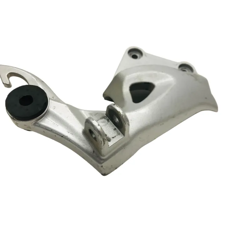 Platine arriere droite SUZUKI GSXR 1300 2008-2017 HAYABUSA