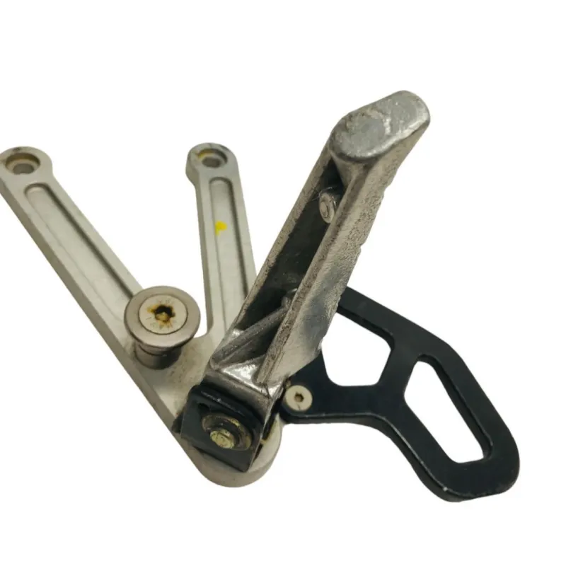 Platine avant gauche PEUGEOT XR6 50 2000-2003