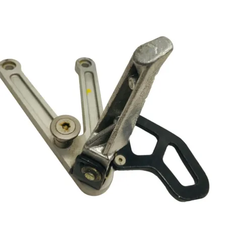 Platine avant gauche PEUGEOT XR6 50 2000-2003