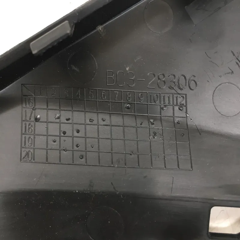 Cache lateral gauche YAMAHA XP 530 2017-2019 TMAX