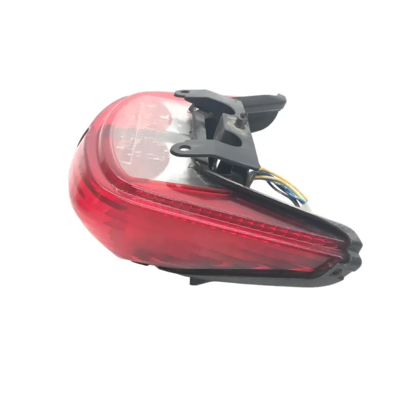 Feu arriere YAMAHA YZF 600 1999-2000 R6