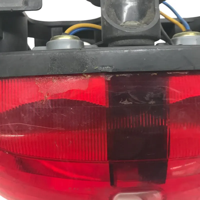 Feu arriere YAMAHA YZF 600 1999-2000 R6