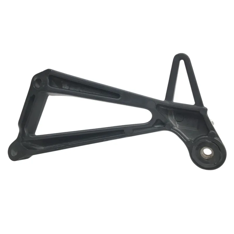 Platine et repose pieds arriere droit YAMAHA YZF 320 2019-2023 R3
