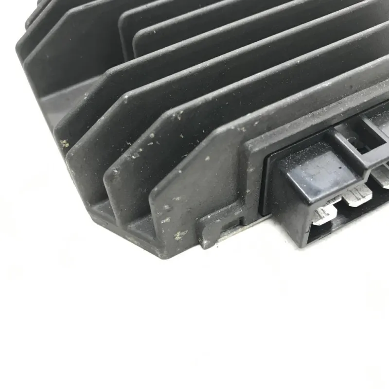 Regulateur charge batterie YAMAHA XP 560 2020-2021 TMAX