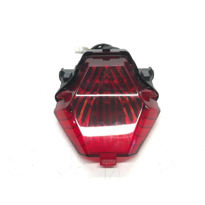 Feu arriere YAMAHA YZF 320 2019-2023 R3