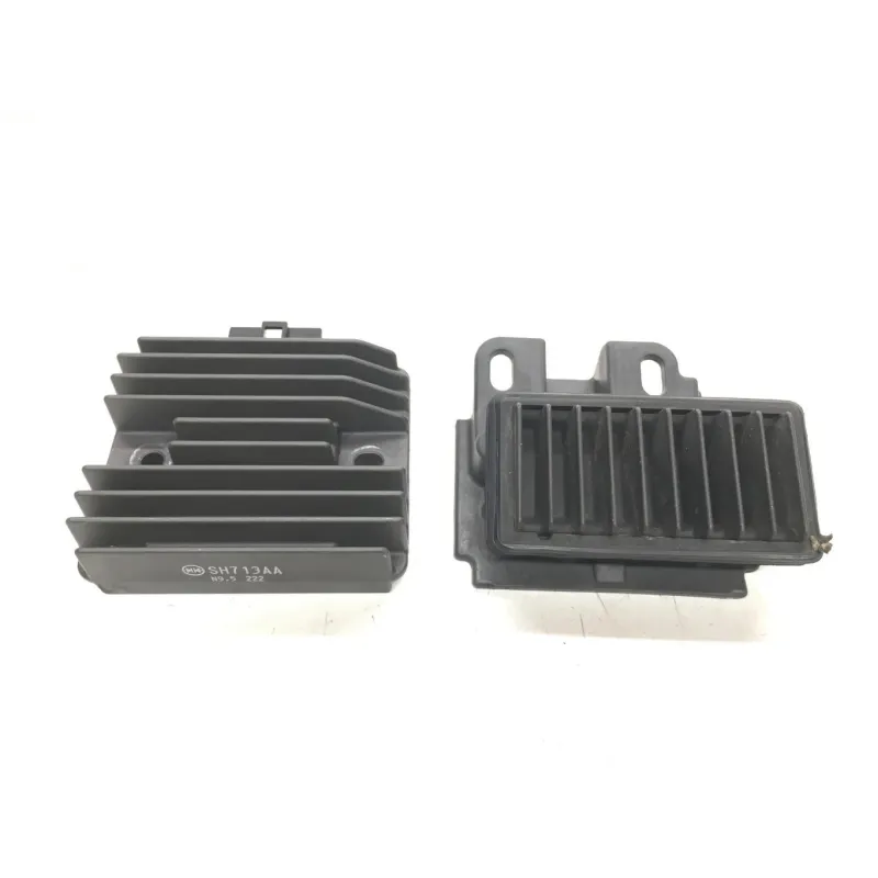 Regulateur charge batterie YAMAHA YZF 320 2019-2023 R3