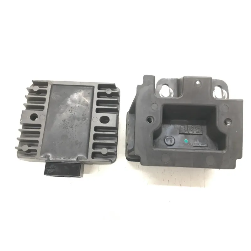Regulateur charge batterie YAMAHA YZF 320 2019-2023 R3