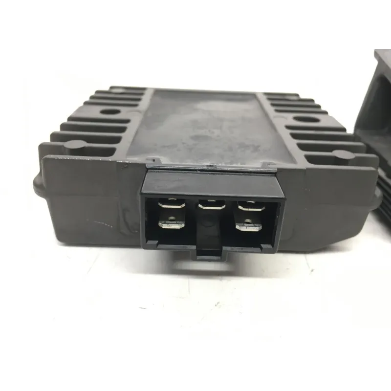 Regulateur charge batterie YAMAHA YZF 320 2019-2023 R3