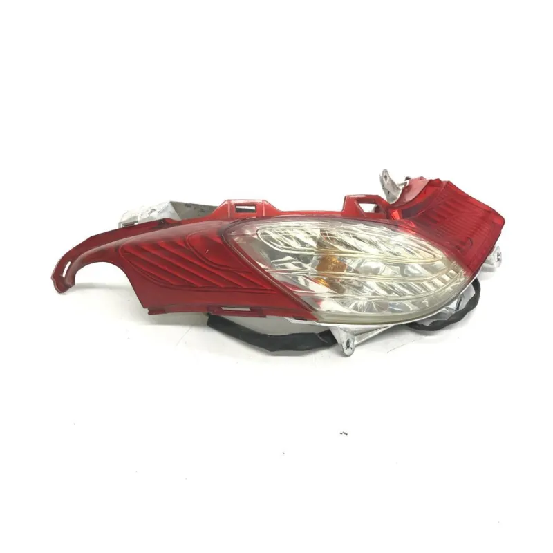 Feu arriere gauche HONDA FES 125 2007-2013 S-WING