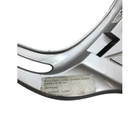 Porte paquets arriere HONDA FES 125 2007-2013 S-WING