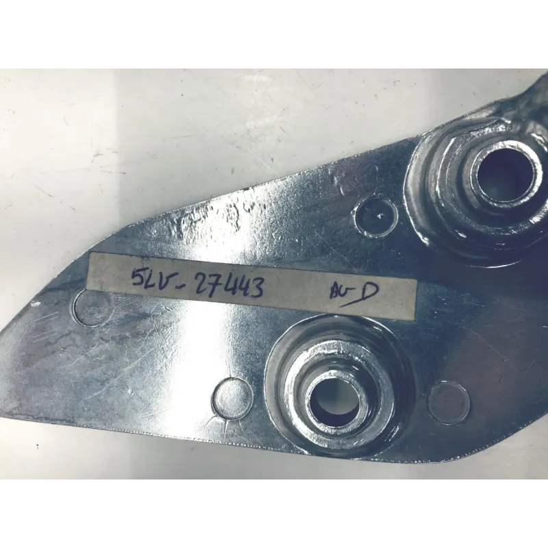 Platine avant droite YAMAHA FZS 1000 2001-2005 FAZER
