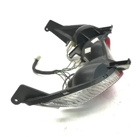 Feu arriere SUZUKI UH 125 2002-2006 BURGMAN