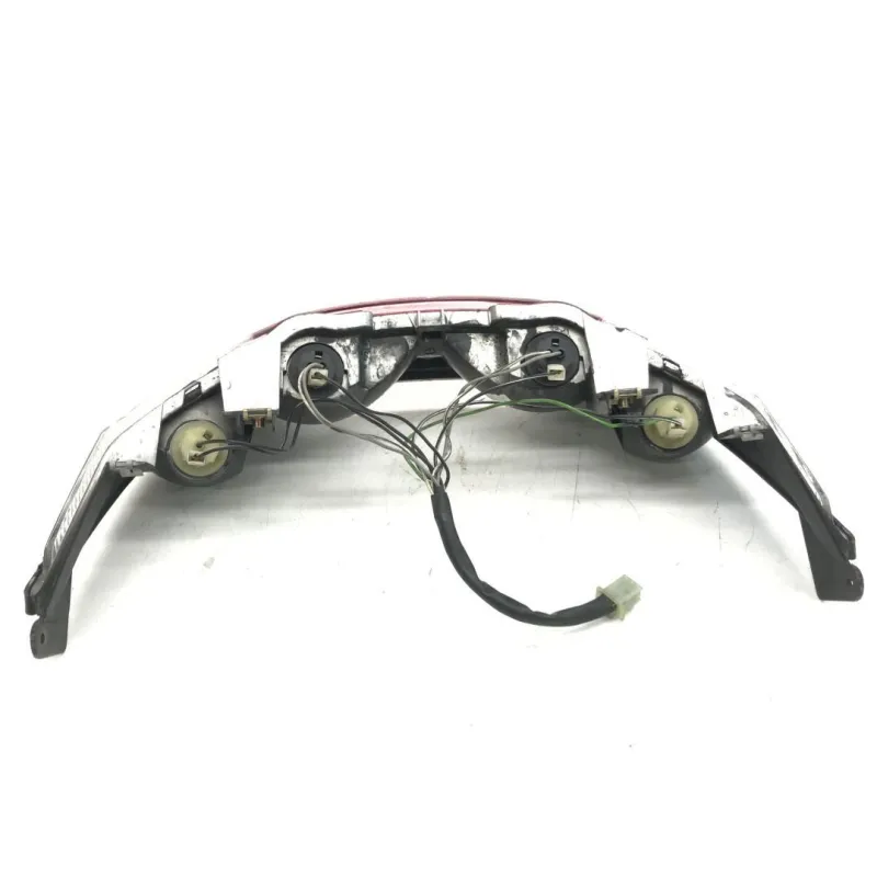 Feu arriere SUZUKI UH 125 2002-2006 BURGMAN