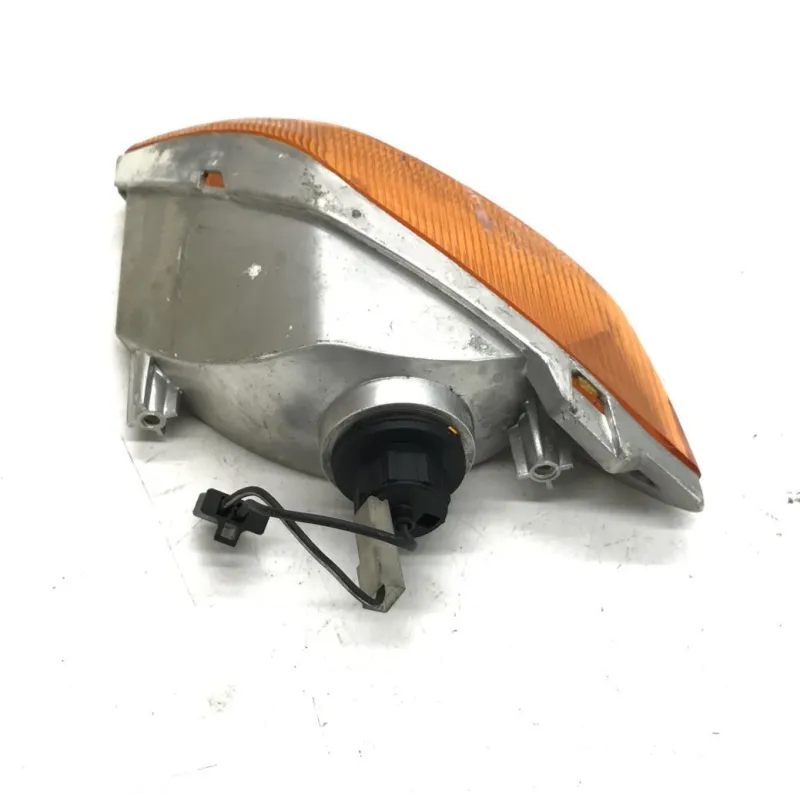 Clignotant avant gauche SUZUKI UH 125 2002-2006 BURGMAN