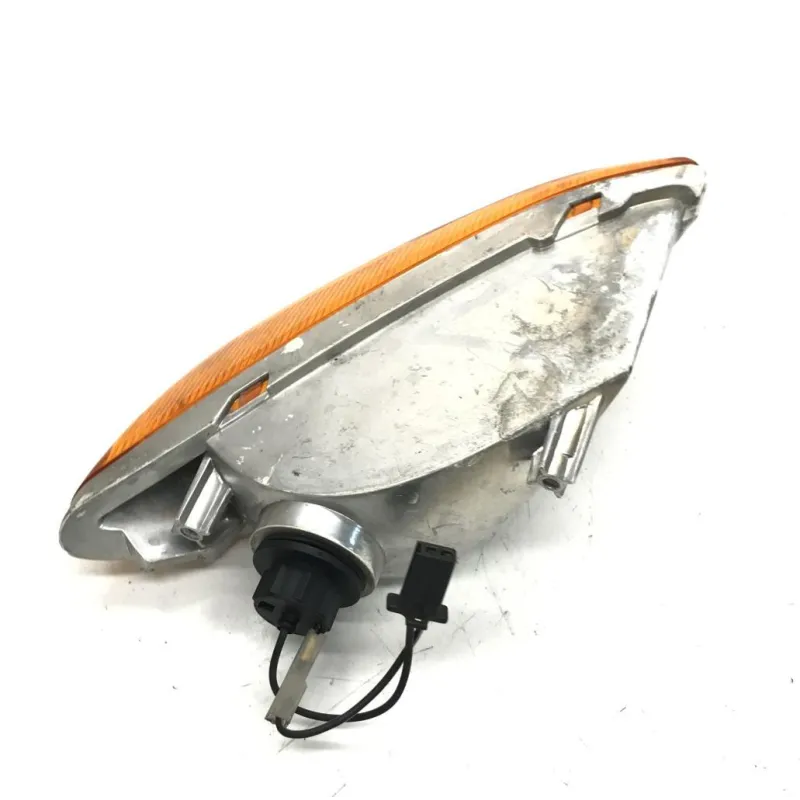 Clignotant avant gauche SUZUKI UH 125 2002-2006 BURGMAN