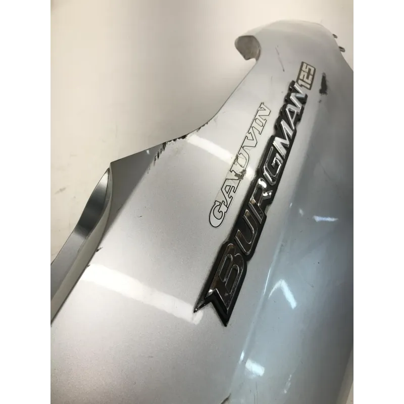 Cache carenage coque arriere droit SUZUKI UH 125 2002-2006 BURGMAN