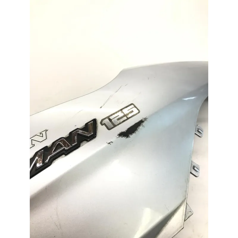 Cache carenage coque arriere droit SUZUKI UH 125 2002-2006 BURGMAN