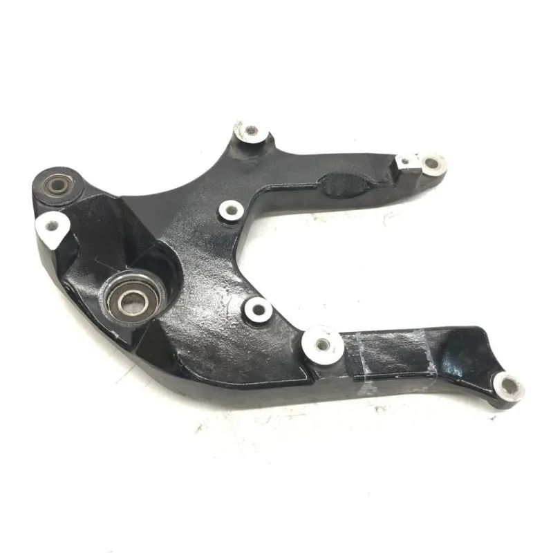 Bras support pot echappement SUZUKI UH 125 2007-2013 BURGMAN