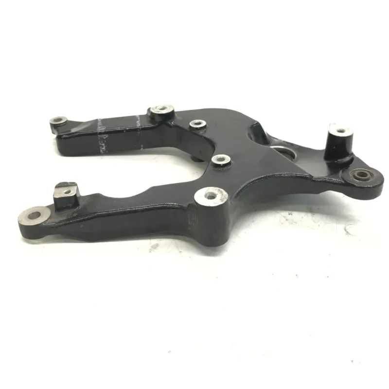 Bras support pot echappement SUZUKI UH 125 2007-2013 BURGMAN