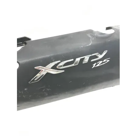Cache carenage coque arriere droit YAMAHA VP 125 2008-2012 XCITY