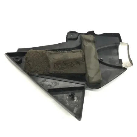 Cache carenage sous selle gauche YAMAHA XJR 1300 1999-2004