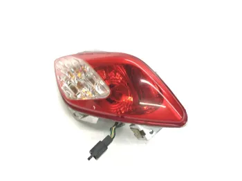 Feu arriere droit YAMAHA VP 125 2008-2012 XCITY