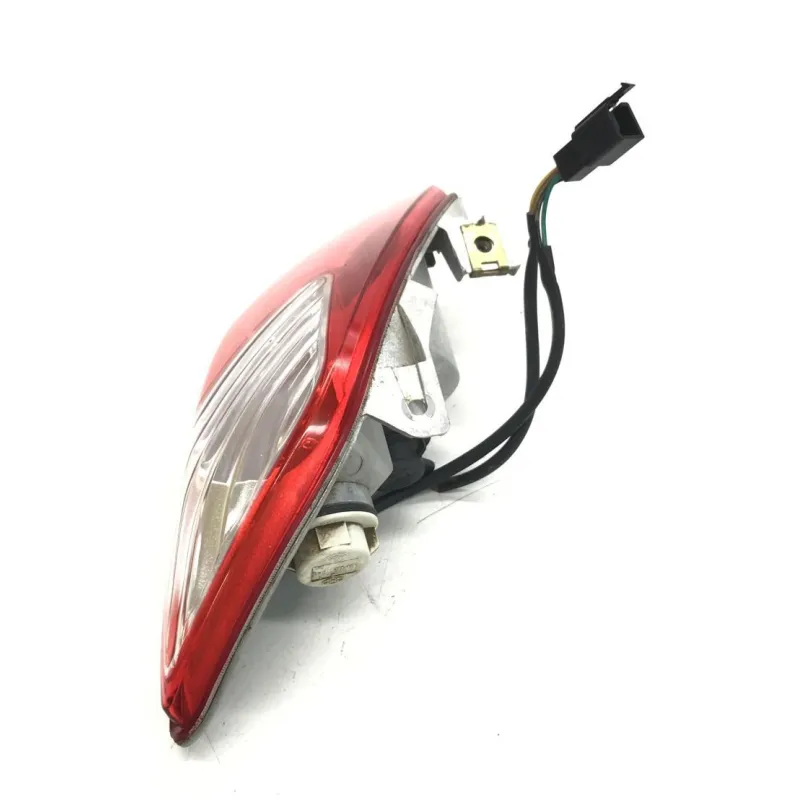 Feu arriere droit YAMAHA VP 125 2008-2012 XCITY