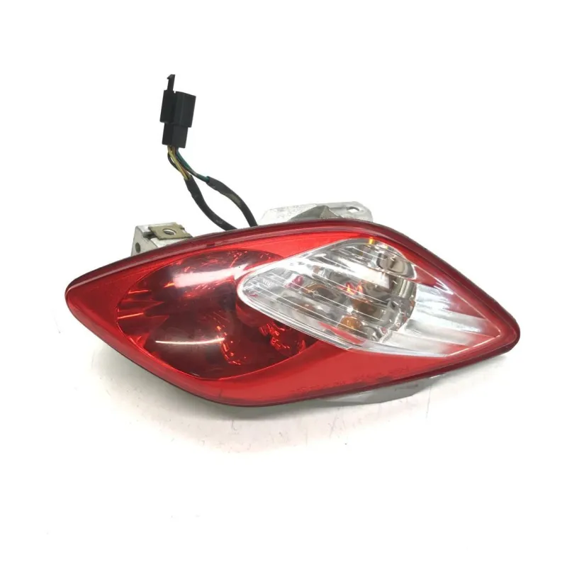 Feu arriere droit YAMAHA VP 125 2008-2012 XCITY