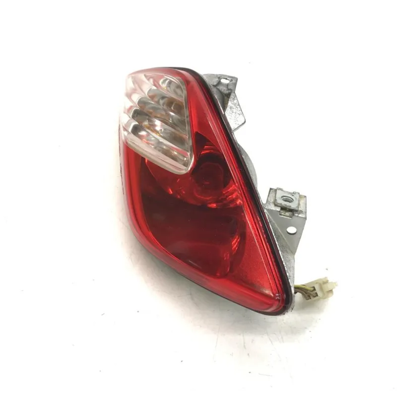 Feu arriere gauche YAMAHA VP 125 2008-2012 XCITY