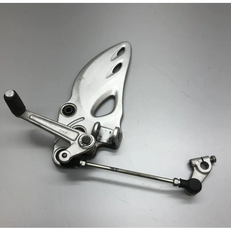 Platine avant gauche SUZUKI GSXR 1300 2008-2017 HAYABUSA