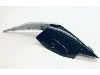 Cache carenage coque arriere droit BMW M 1000 RR 2021-2022