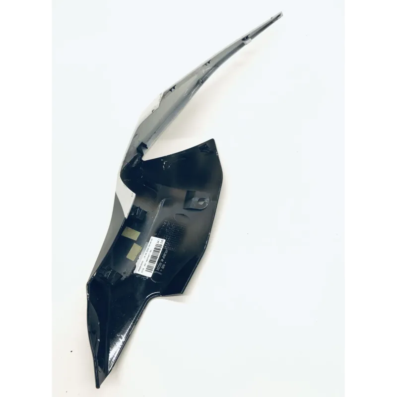 Cache carenage coque arriere droit BMW M 1000 RR 2021-2022