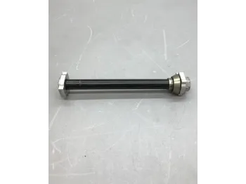 Axe de roue arriere KTM DUKE 790 2018-2020