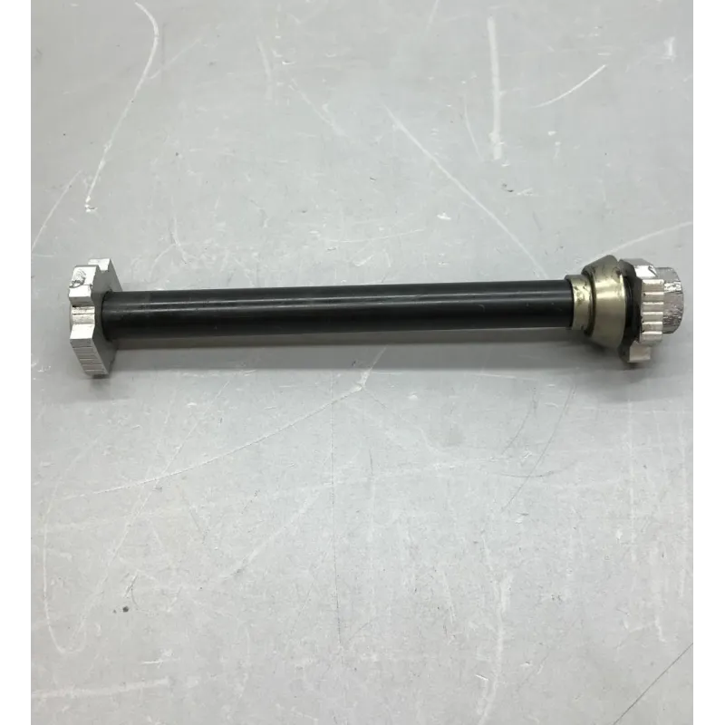 Axe de roue arriere KTM DUKE 790 2018-2020