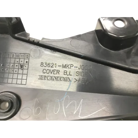 Cache carenage sous selle gauche HONDA CBR 500 R 2019-2022
