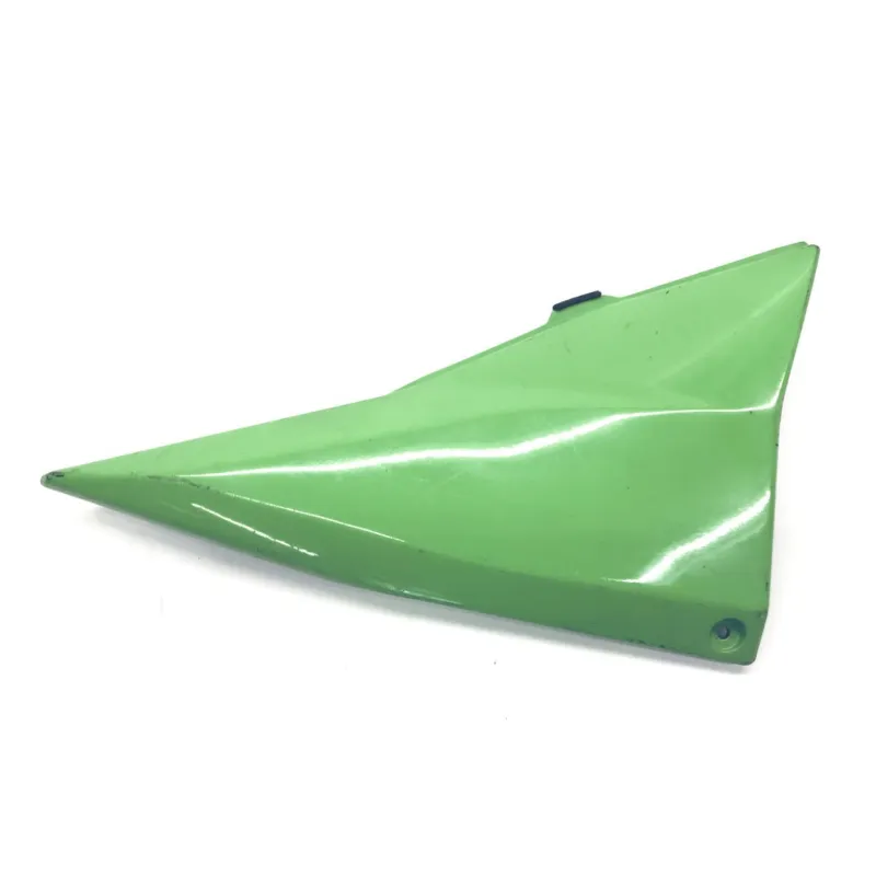 Cache carenage sous selle droit KAWASAKI Z 750 2004-2006