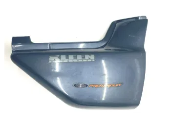 Cache carenage sous selle droit KAWASAKI ZRX 1100 1997-2000