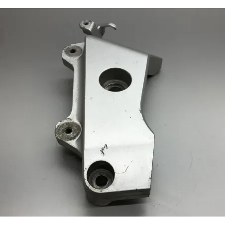 Support moteur droit HONDA CB 600 F 2002 HORNET