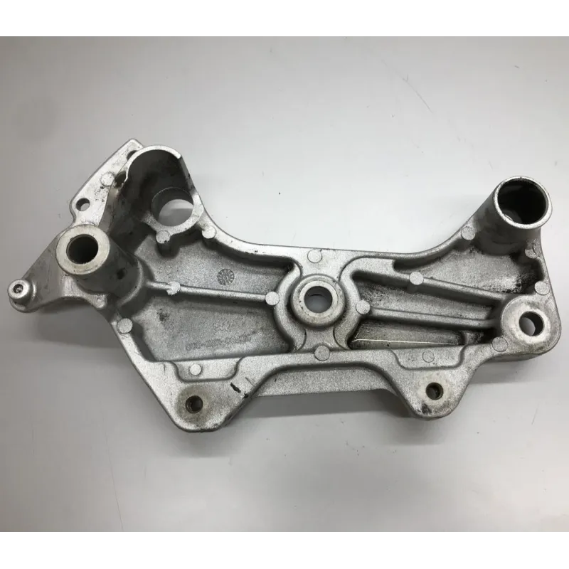 Support moteur gauche HONDA CB 600 F 2002 HORNET
