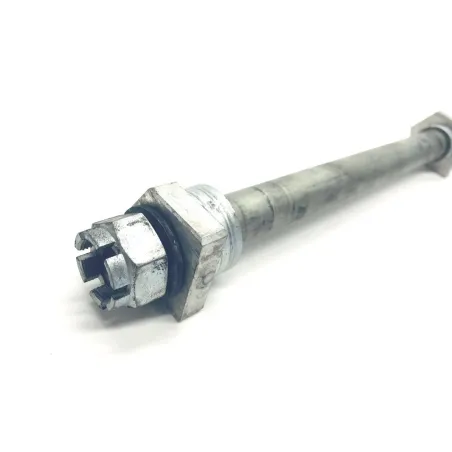 Axe de roue arriere KAWASAKI Z 1000 2007-2009