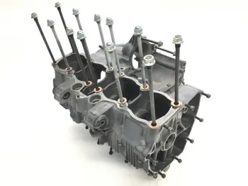 Carter moteur SUZUKI GSXR 1100 1986-1987