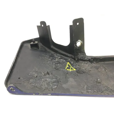 Cache carenage coque arriere gauche SUZUKI GSXR 750 1985-1986